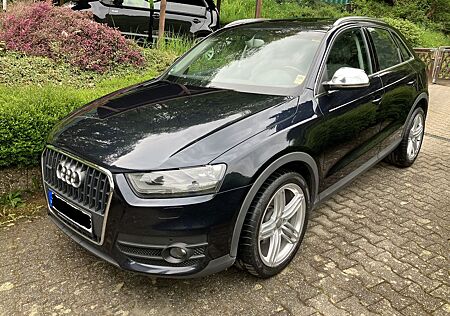 Audi Q3 2.0 TFSI quattro S-Tronic, Panorama, LED, AHK