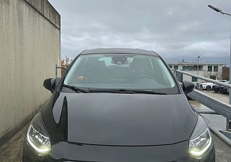 Ford Fiesta 1,0 EcoBoost Hybrid 92kW Titanium Tit...