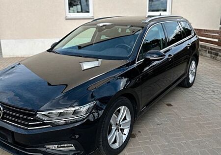VW Passat Variant gebraucht kaufen VW Passat Variant Volkswagen 2.0 TDI SCR 140kW DSG 4MOT Bu...
