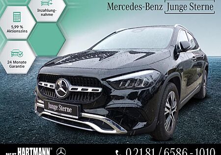 Mercedes-Benz GLA 180 PROGRESSIVE+STANDHEIZ+R.KAM+SMARTPHO+NAV