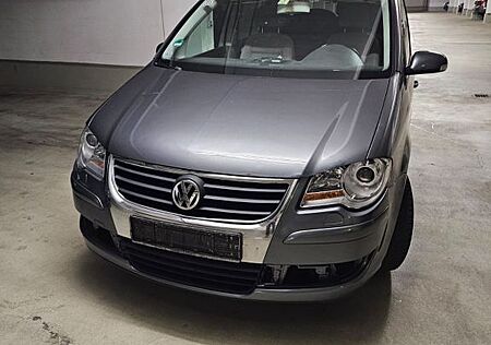 VW Touran Volkswagen 2.0 TDI 103kW DPF -