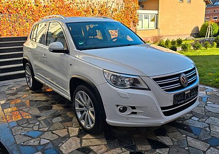 VW Tiguan Volkswagen 2.0TSI 4x4 R-Line Panorama Xenon Navi PCC