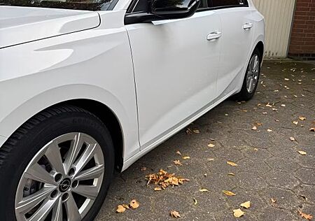 Opel Astra 1.2 Turbo 96kW Business Edition Busine...