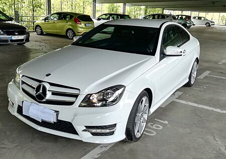 Mercedes-Benz C 180 Coupé -CGI 115KW 12/2014 65TKm Autom AHZ