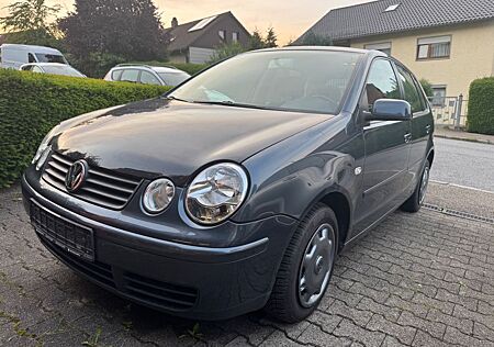 VW Polo Volkswagen 1.9TDI Special ZAHNR.&WAPU+TÜV+SERVICE NEU