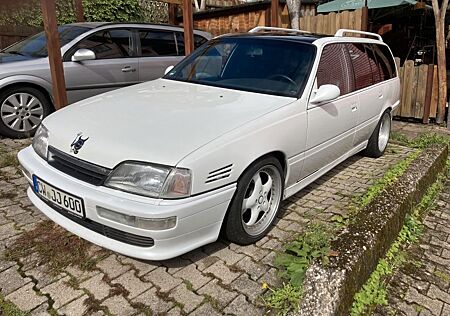 Opel Omega A Caravan mit BMW M5 Motor