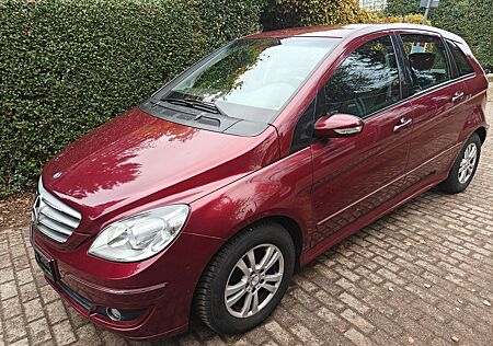 Mercedes-Benz B 170 -