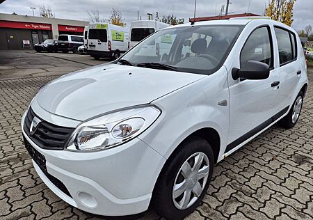 Dacia Sandero Ambiance AHK