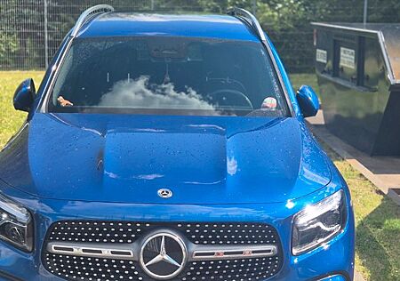 Mercedes-Benz GLB 250 4MATIC DCT - AMG Ausführung