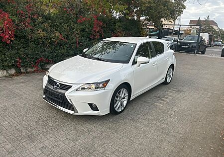 Lexus CT 200h/K-GO/PDC/KAMERA/LEDER