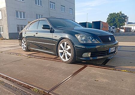 Toyota Crown Tom's Edition
