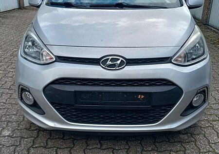 Hyundai i10 Tüv 09.2027, Serviceheft, neue Inspektion