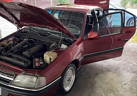 Opel Omega A 2.4i