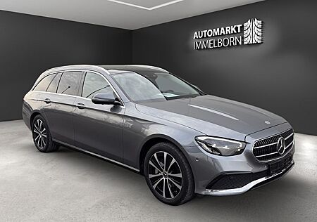 Mercedes-Benz E 300 de ALLRAD Pano*360*Distro*VollLeder*19*LED