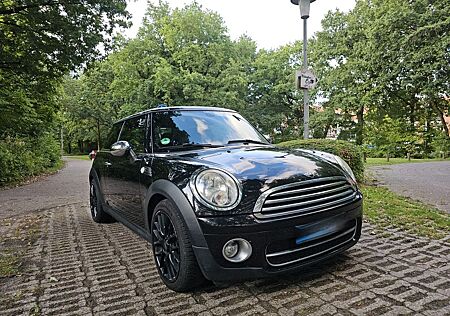 Mini Cooper D COOPER 1.6 D R56 - 2. Hand, TÜV bis 06/27
