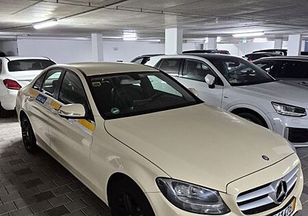 Mercedes-Benz C 220 Motor überholt