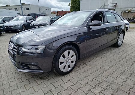 Audi A4 Avant 3.0 TDI Ambiente+T.LEDER+SHZ+NAVI+AHK