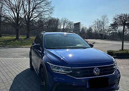 VW Tiguan Volkswagen 2.0 TSI OPF DSG 4MOTION R-Line R-Line