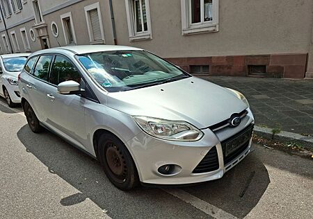 Ford Focus 2,0TDCi 85kW PowerShift Titanium Turni...