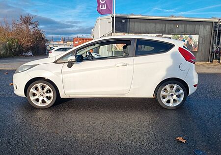 Ford Fiesta Klima/PDC/ nur 45000km !!!