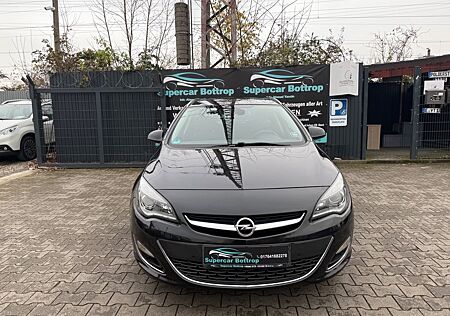 Opel Astra J Sports Tourer Exklusiv