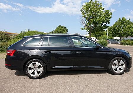 Skoda Superb Combi Ambition 2,0TDI DSG LED Navi SHZ