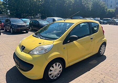 Peugeot 107 Petit Filou 8x Bereift TÜV 08.2025