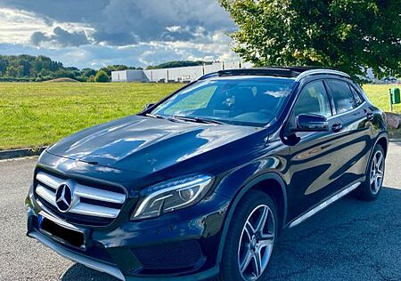 Mercedes-Benz GLA 220 d 4MATIC DCT AMG Line |PANO|Kamera|SHZ