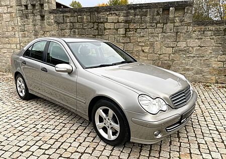 Mercedes-Benz C 180 KOMPRESSOR ELEGANCE Klima PDC TÜV