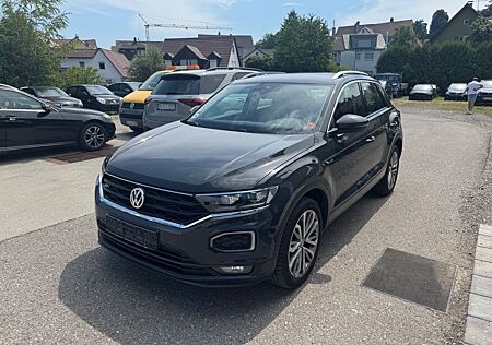 VW T-Roc Volkswagen 1.6 TDI Style *R-Line