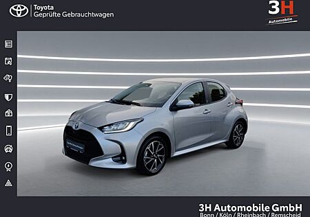 Toyota Yaris Hybrid Team D * wenig KM * 1.Hand