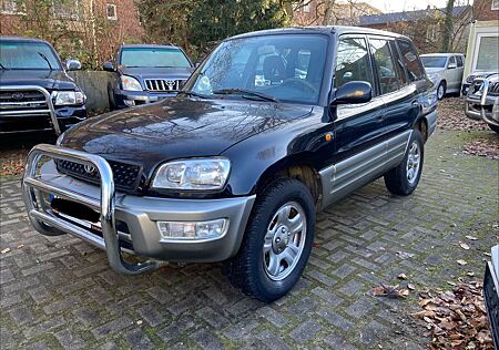 Toyota RAV 4 2.0 Benzin AHK Klima d23GND