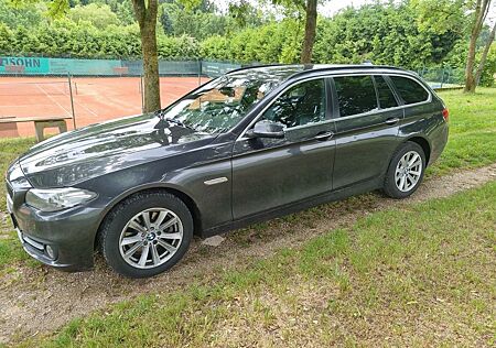BMW 520d xDrive Touring A -