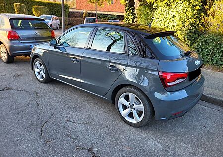 Audi A1 1.0 TFSI Panorama'Schiebedach'Automatik'Navi