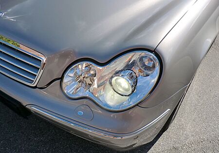 Mercedes-Benz C 200 CGI ELEGANCE ! XENON ! CUBANIT