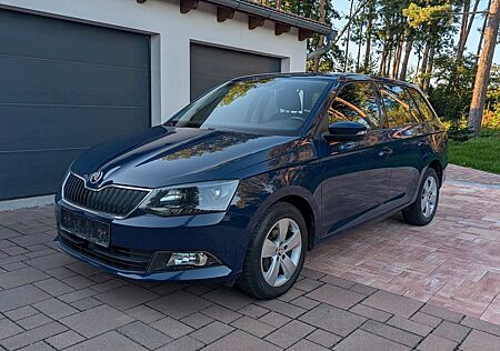 Skoda Fabia Combi 1.Hand Keyless Klimaaut. Sehr gepfl.