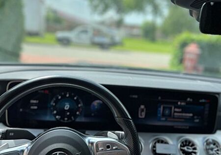 Mercedes-Benz CLS 300 d -