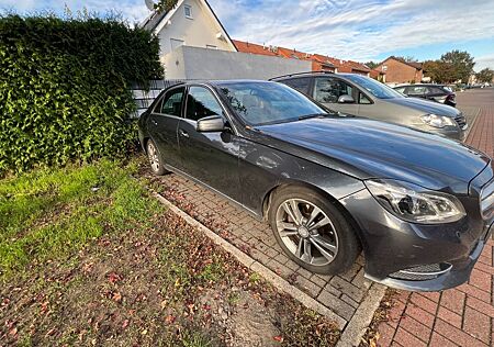 Mercedes-Benz E 300 BlueTEC HYBRID ELEGANCE ELEGANCE (TÜV NEU)