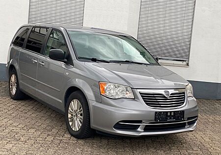 Lancia Voyager 2.8 MultiJet Automatik *7-Sitzer+Leder*