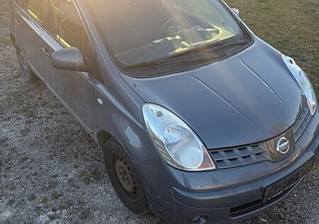 Nissan Note tekna 1.6 tekna