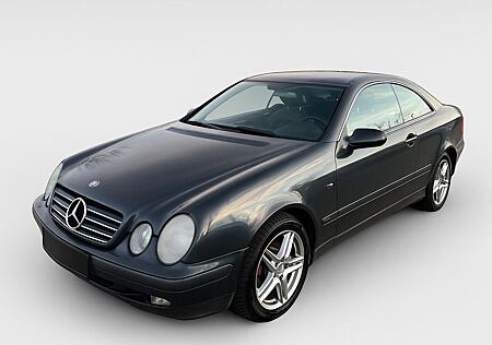Mercedes-Benz CLK 200 AVANTGARDE TÜV +SERVICE NEU LEDER NAVI