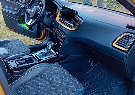 Kia XCeed 1.6 T-GDI DCT Launch Edition Launch Ed...