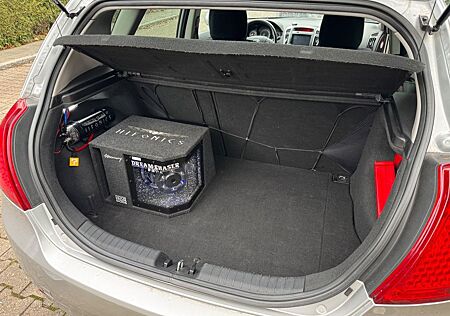 Kia Cee'd / Ceed 1.4 CVVT Attract Attract