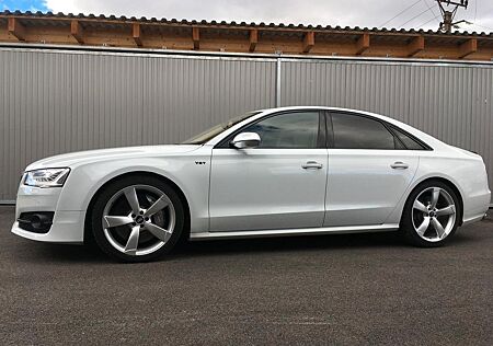 Audi S8 4.0 TFSI tiptronic quattro -