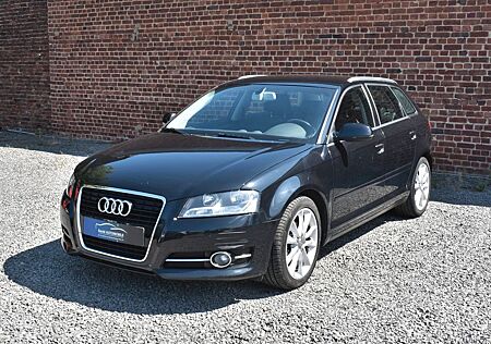 Audi A3 1.6 TDI Sportback 1.HAND TEMPOMAT LEDER PDC