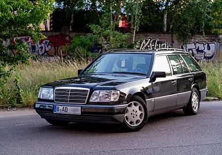 Mercedes-Benz E 200 TE 200 // Kombi // Klima // Schalter // AHK