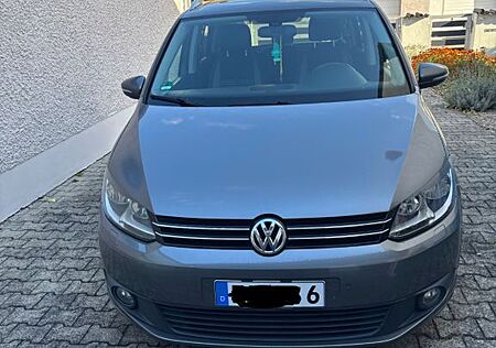 VW Touran Volkswagen 2.0 TDI LIFE BlueMotion Technology LI...