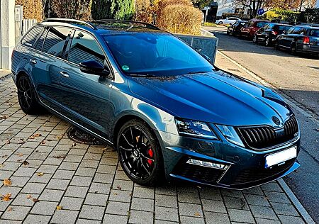 Skoda Octavia RS 2.0 TDI WR+SR/NAVI/RFK/KESSY