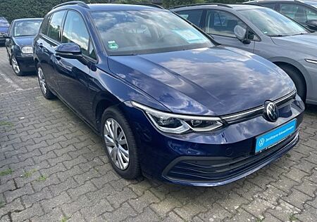 VW Golf Volkswagen VIII VAR. LIFE 1.5 eTSI DSG NAVI LEDPLUS AC
