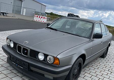 BMW 525i E34